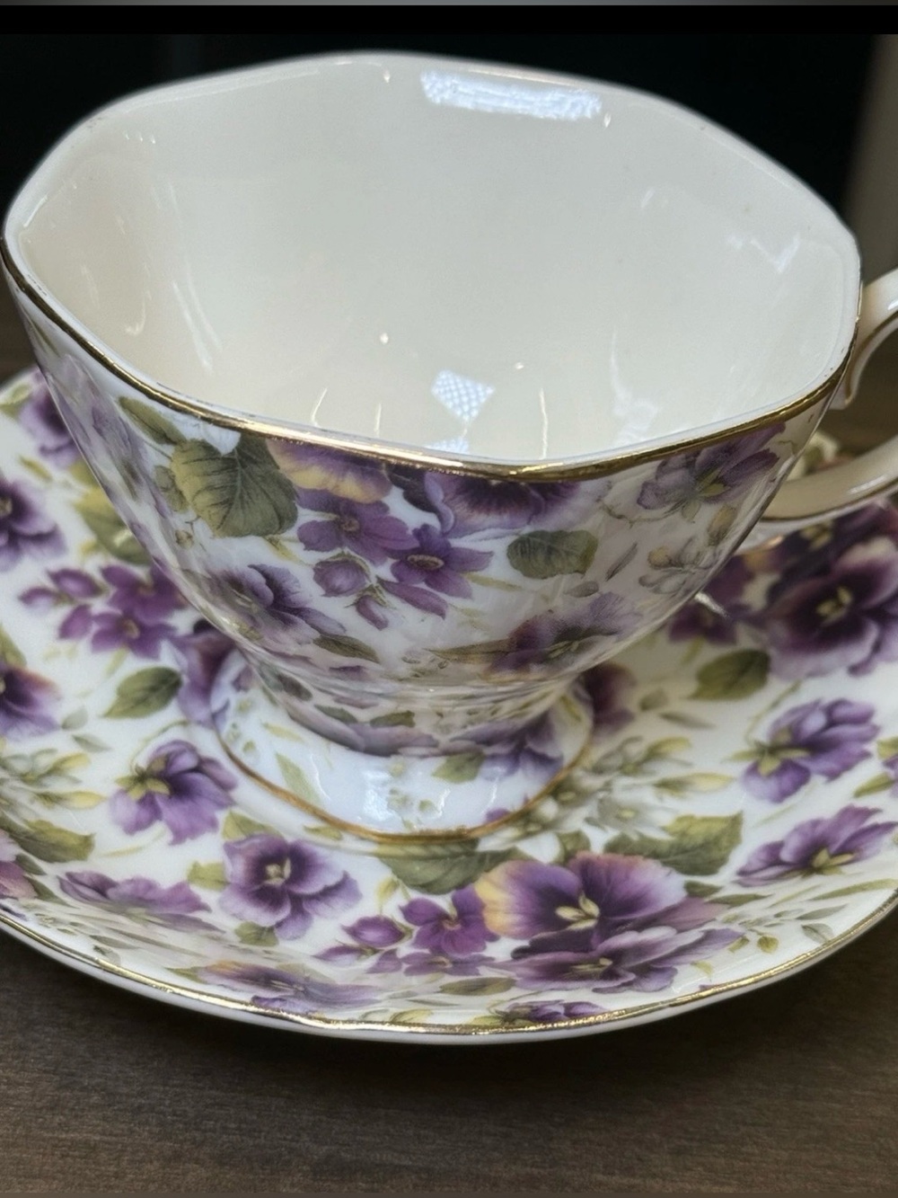 Floral Fine Porcelain Cup & Saucer Set Purple
Violets, Gold Trim, Fielder - Picture 5 of 10